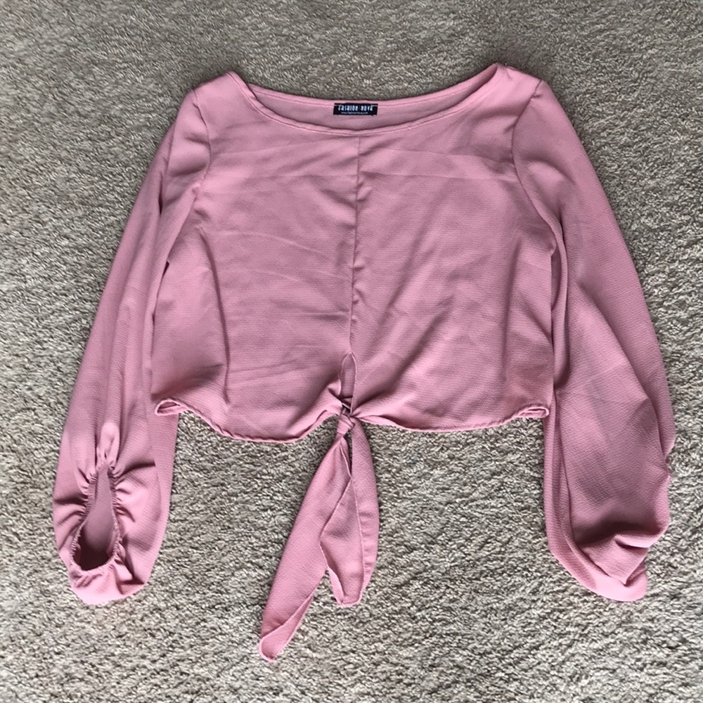 cropped fashion nova blouse :)